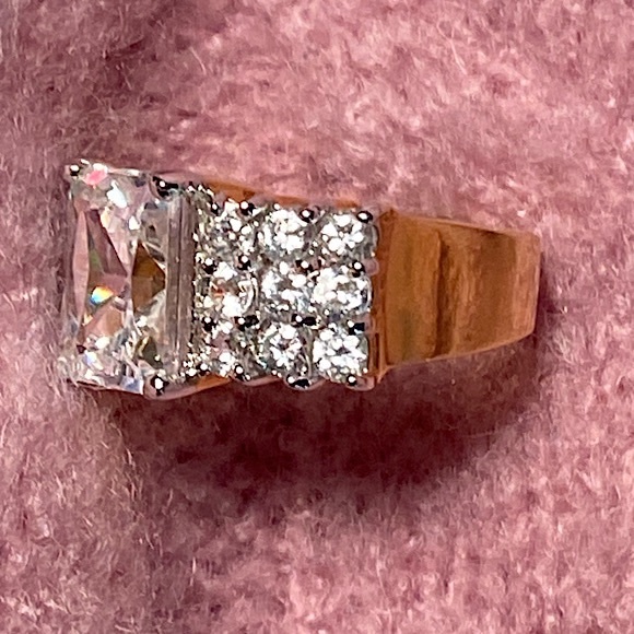 Simulated Diamond Engagement / Cocktail Ring - Picture 3 of 6